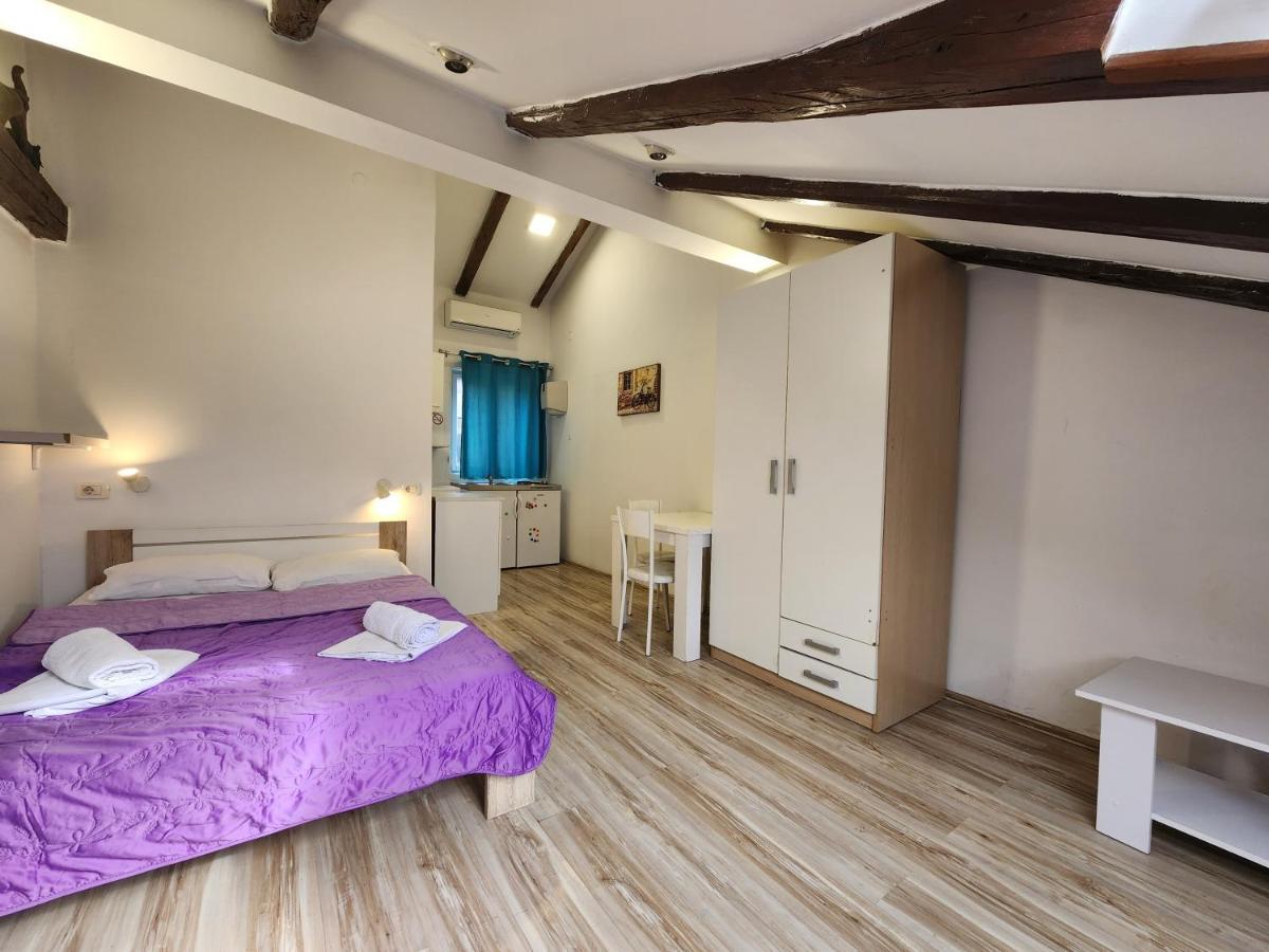 Апартаменты Apartman Delux Centar Сплит Экстерьер фото